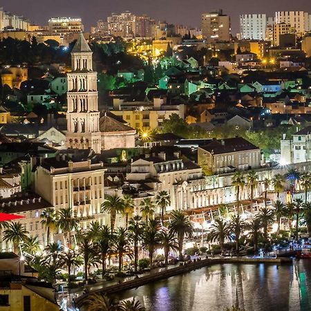 Luxury Apartment Riva With A Magnificient View Split Exteriör bild