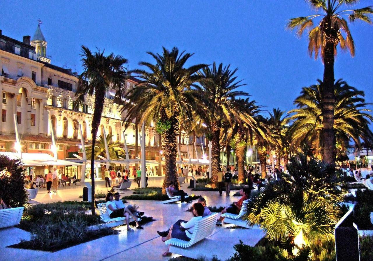 Luxury Apartment Riva With A Magnificient View Split Exteriör bild
